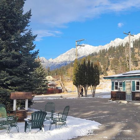 Lido Motel Radium Hot Springs Exterior photo