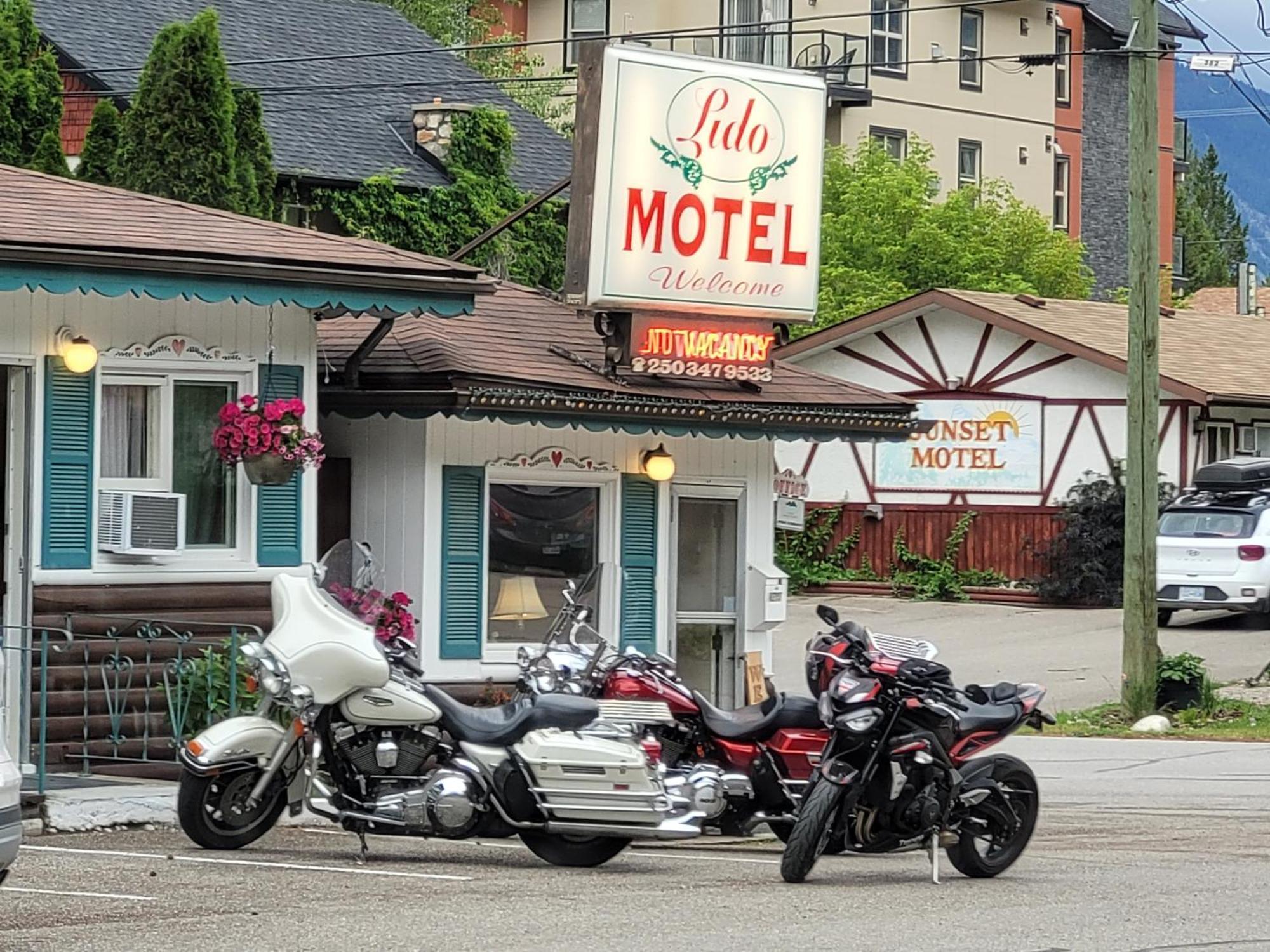 Lido Motel Radium Hot Springs Exterior photo